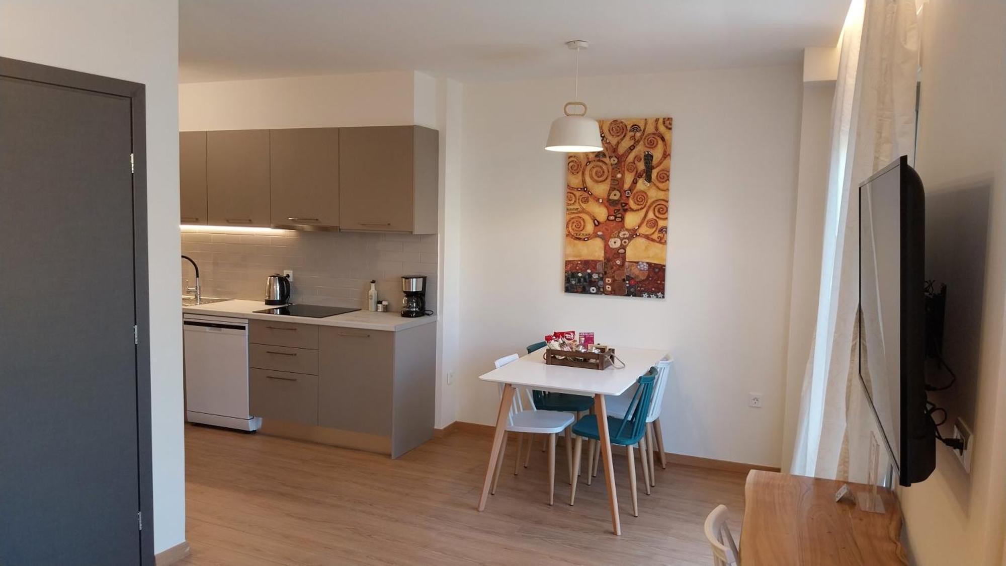 Uni Island - City Heart Suites Heraklion  Ngoại thất bức ảnh