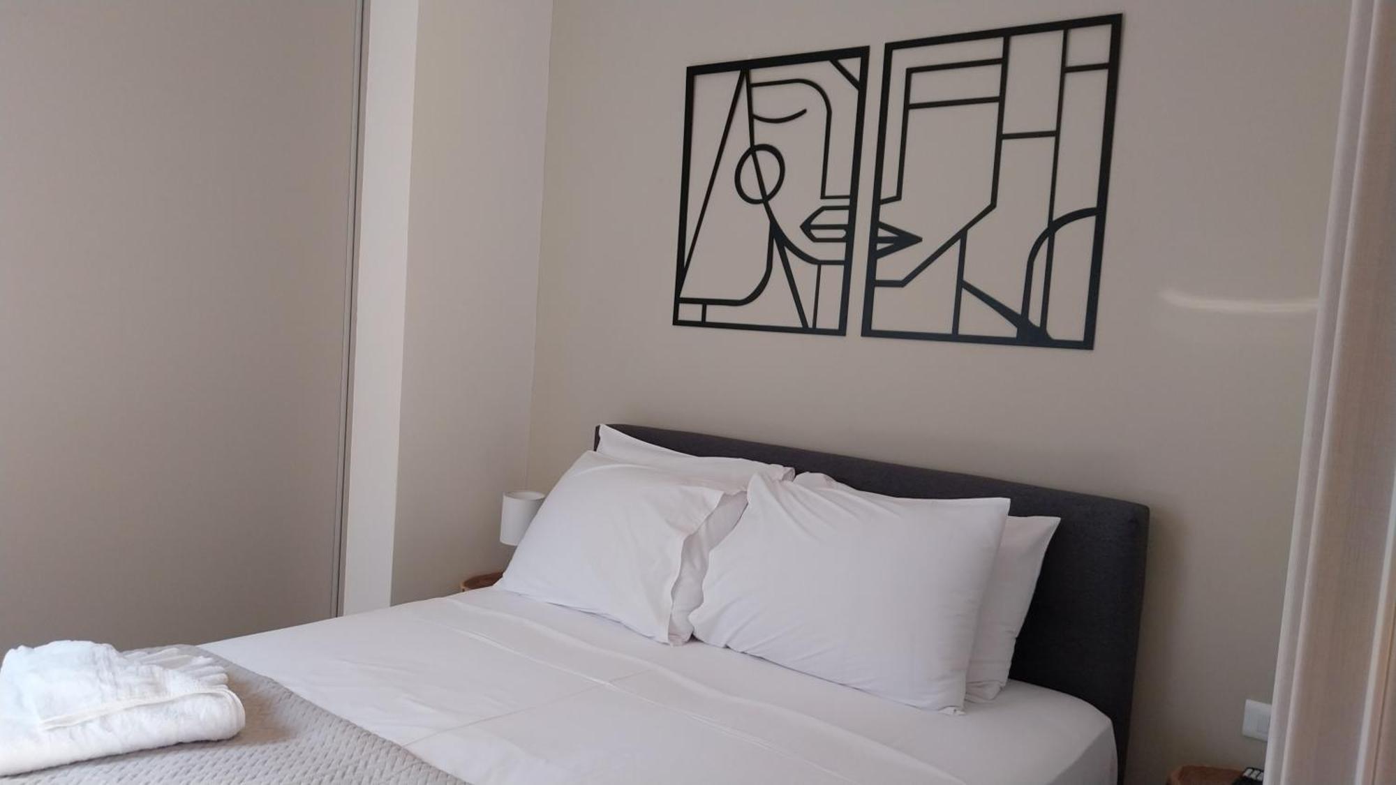 Uni Island - City Heart Suites Heraklion  Ngoại thất bức ảnh